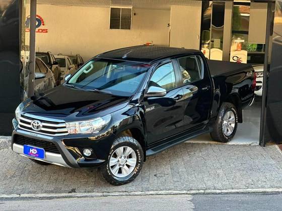 TOYOTA HILUX 2.8 SRV 4X4 CD 16V DIESEL 4P AUTOMÁTICO TOYOTA HILUX 2.8 SRV 4X4 CD 16V DIESEL 4P AUTOMÁTICO
